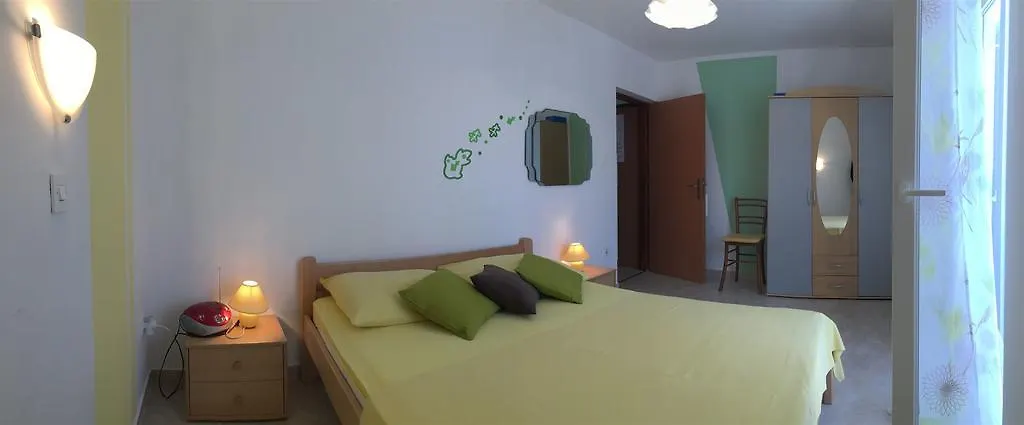 Apartments Bruno Jurandvor 0*,  クロアチア